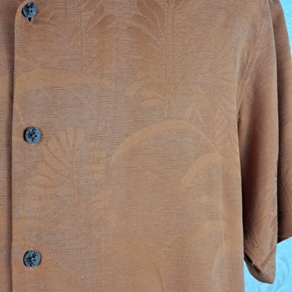 Tommy Bahama Size Large 100% Silk Rust Color Button Front Short Sleeve Shirt - Picture 3 of 13
